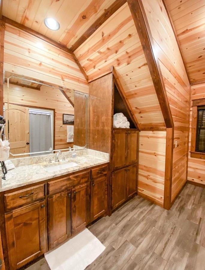 Stone Mountain Lodge 5000Sqft 6 Bed Game Room Pool Table Hot Tub Броукън Боу Екстериор снимка