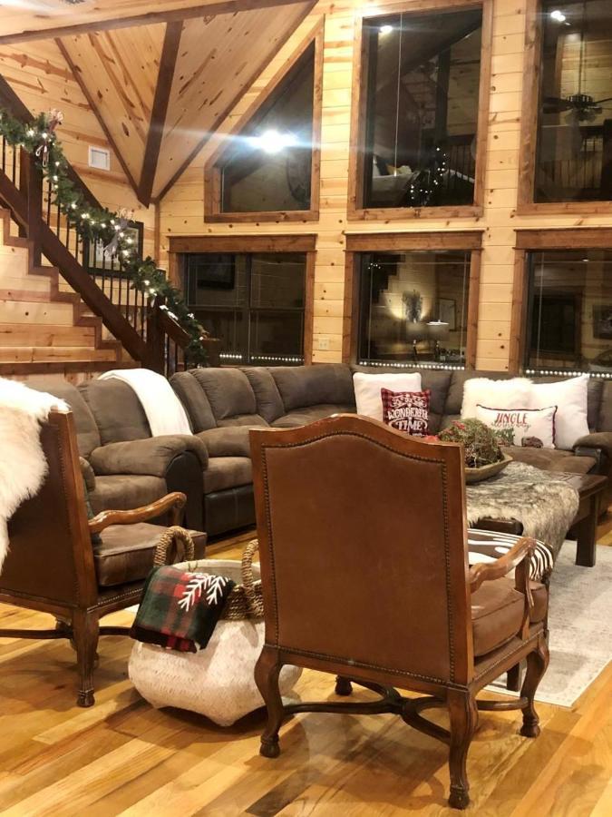 Stone Mountain Lodge 5000Sqft 6 Bed Game Room Pool Table Hot Tub Броукън Боу Екстериор снимка
