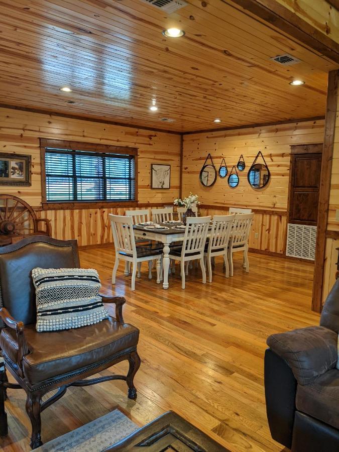 Stone Mountain Lodge 5000Sqft 6 Bed Game Room Pool Table Hot Tub Броукън Боу Екстериор снимка